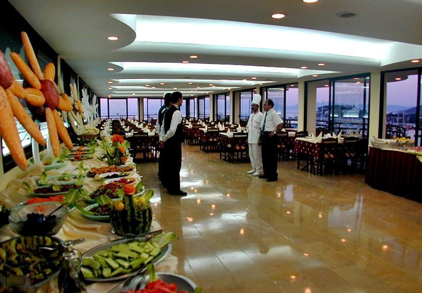 Ozcelik Hotel Kuşadası Exterior photo